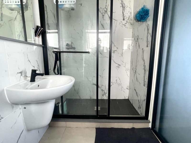 To Let 1 Bedroom Property for Rent in The Huntsman Western Cape